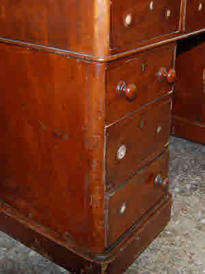 mahoganypedestaldesk7b300