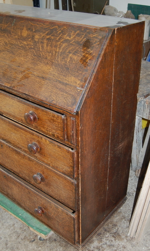 oakbureau002a-300