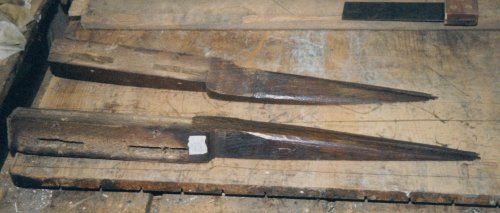 Repairing damaged desk legs